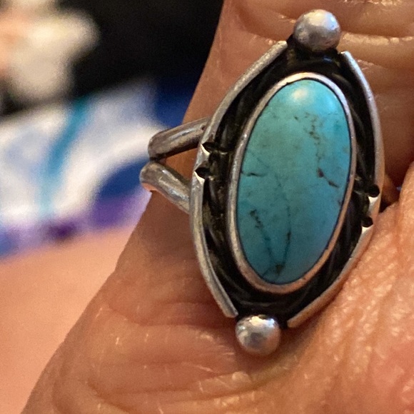 Turquoise Silver Ring - Picture 4 of 4